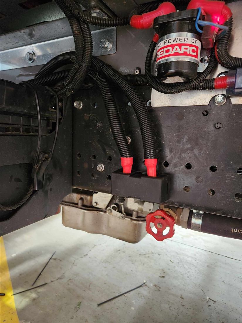 REDARC DC-DC charger installed under chassis